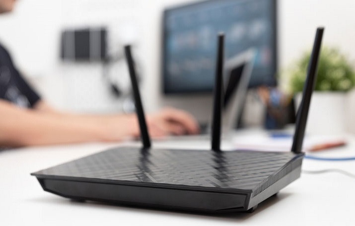 Does unplugging your router change your IP address?